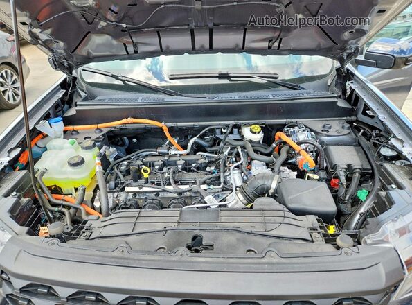 3FTTW8H35SRB20145 2025 FORD MAVERICK Gray Widok wnętrza z tyłu