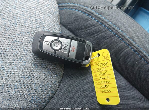 3FTTW8JAXSRA80573 2025 FORD MAVERICK Серый Вид панели приборов