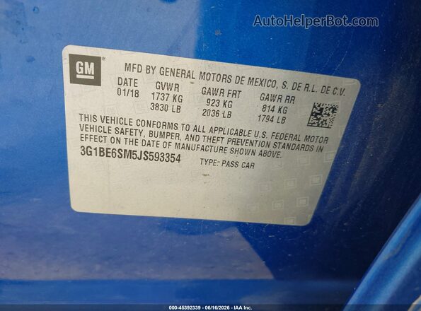 3G1BE6SM5JS593354 2018 CHEVROLET CRUZE Blue Vista del compartimento del motor