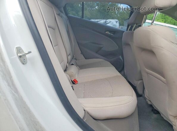 3G1BE6SM8JS518132 2018 CHEVROLET CRUZE White Հետևի նստատեղերի տեսք
