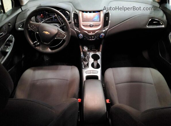 3G1BE6SM8JS645673 2018 CHEVROLET CRUZE Silver 