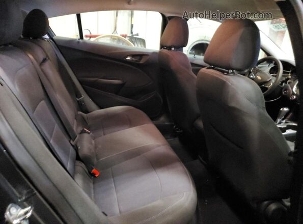 3G1BE6SM8JS645673 2018 CHEVROLET CRUZE Silver 