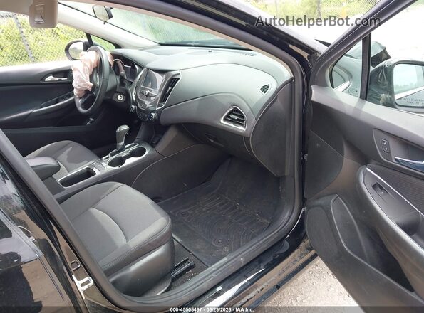 3G1BE6SM9JS648565 2018 CHEVROLET CRUZE Черный Вид салона спереди