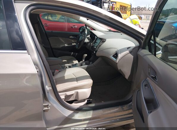3G1BF6SM7JS650988 2018 CHEVROLET CRUZE Gray Front interior view
