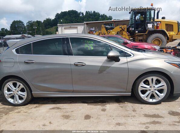 3G1BF6SM7JS650988 2018 CHEVROLET CRUZE Gray Rear interior view