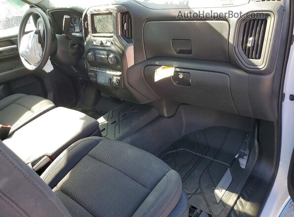 3GCNAAEK4TG215271 2026 CHEVROLET SILVERADO White Вид панелі приладів