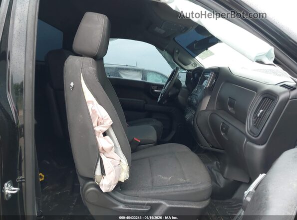 3GCNAAEK9TG146609 2026 CHEVROLET SILVERADO Black Front interior view