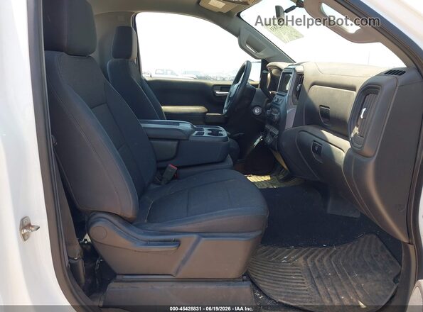 3GCNYAEF2KG213967 2019 CHEVROLET SILVERADO White Front interior view