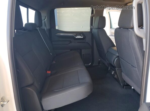 3GCPACEK1TG156927 2026 CHEVROLET SILVERADO Белый Вид задних сидений