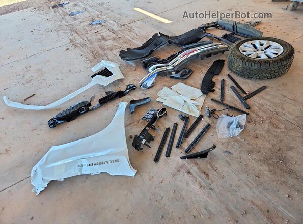 3GCPACEK1TG156927 2026 CHEVROLET SILVERADO Белый Вид подкапотного пространства