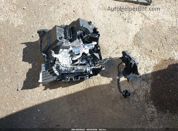 3GCPADEK5SG399533 2025 CHEVROLET SILVERADO White Սարքավորումների վահանակի տեսք