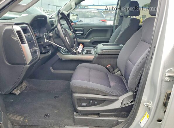 3GCPCREC6JG613833 2018 CHEVROLET SILVERADO Silver Front interior view