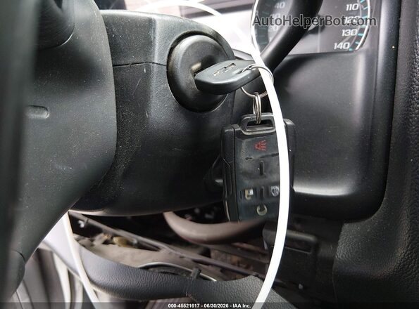 3GCPCREC9HG209354 2017 CHEVROLET SILVERADO White Vista del salpicadero