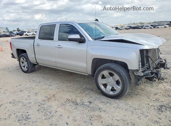 3GCPCSEC0GG350044 2016 CHEVROLET SILVERADO Серебряный Передняя правая четверть
