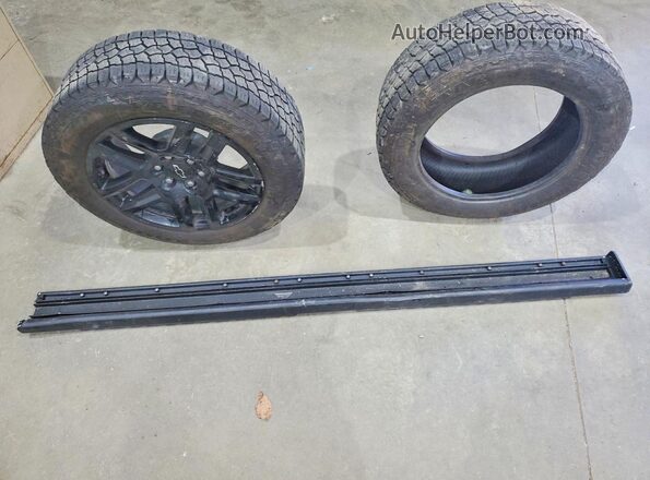 3GCPDCED0NG672983 2022 CHEVROLET SILVERADO Black Vista del compartimento del motor