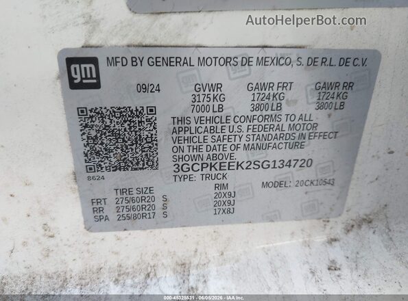 3GCPKEEK2SG134720 2025 CHEVROLET SILVERADO White Engine compartment view
