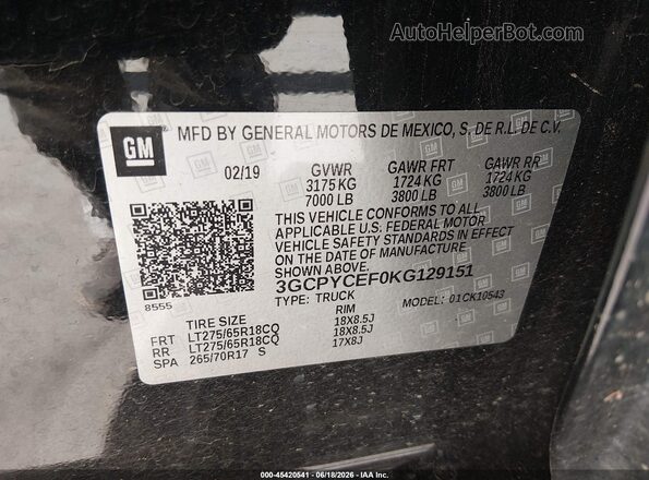 3GCPYCEF0KG129151 2019 CHEVROLET SILVERADO Black Engine compartment view