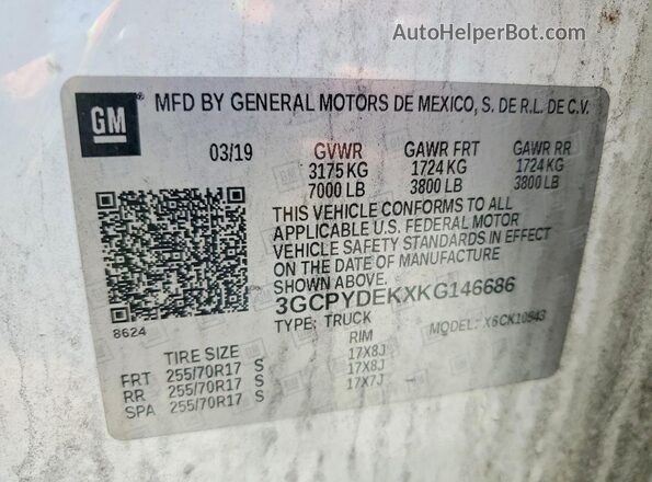 3GCPYDEKXKG146686 2019 CHEVROLET SILVERADO White Engine compartment view