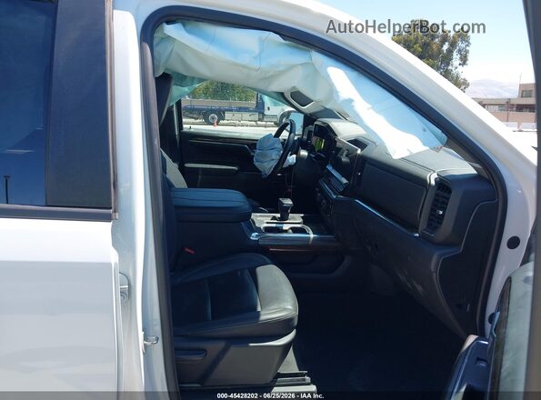 3GCUDEE84RG260170 2024 CHEVROLET SILVERADO Белый Вид салона спереди