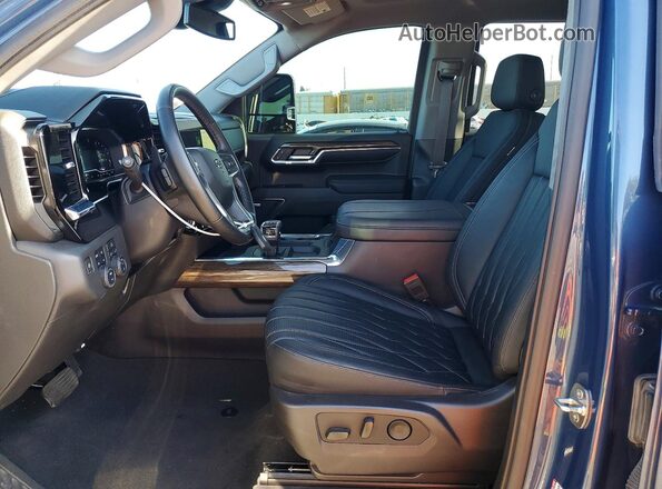 3GCUDFE86RG215690 2024 CHEVROLET SILVERADO Blue Widok wnętrza z przodu