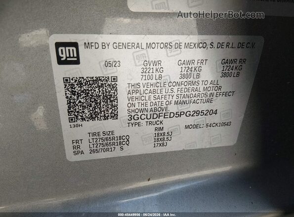 3GCUDFED5PG295204 2023 CHEVROLET SILVERADO Gray Vista del compartimento del motor