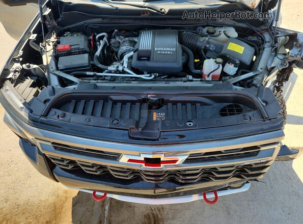 3GCUDHE80RG163582 2024 CHEVROLET SILVERADO Silver Widok wnętrza z tyłu