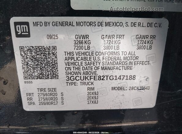 3GCUKFE82TG147188 2026 CHEVROLET SILVERADO Black Engine compartment view