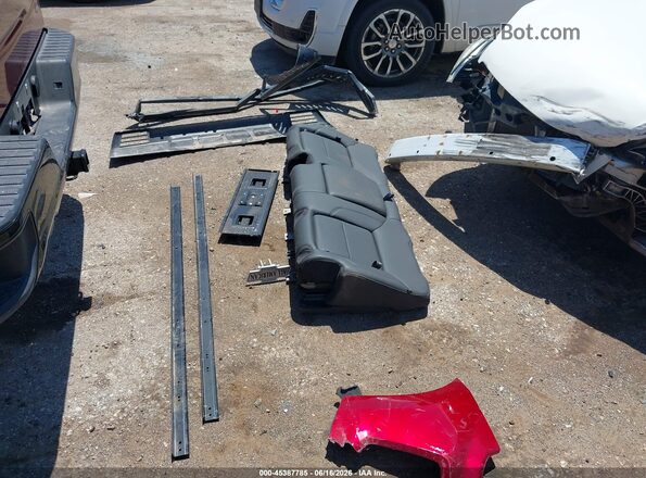 3GCUKFED0SG143961 2025 CHEVROLET SILVERADO Темно-бордовый Вид щитка приборов