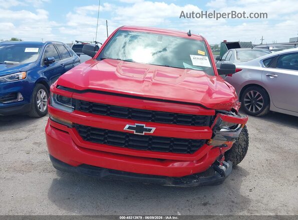 3GCUKPEH9JG192955 2018 CHEVROLET SILVERADO Red Rear interior view