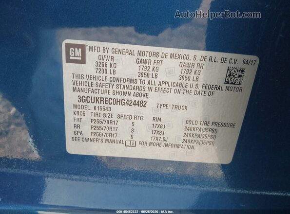 3GCUKREC0HG424482 2017 CHEVROLET SILVERADO Blue Vista del compartimento del motor