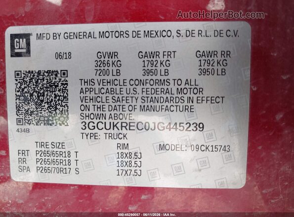 3GCUKREC0JG445239 2018 CHEVROLET SILVERADO Red Widok komory silnika