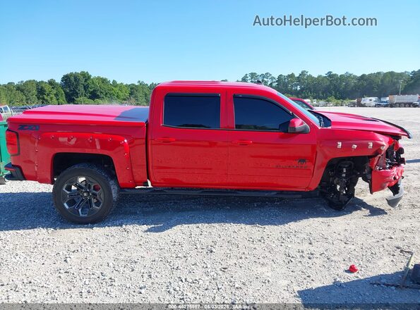 3GCUKREC2HG151691 2017 CHEVROLET SILVERADO Red Widok wnętrza z tyłu