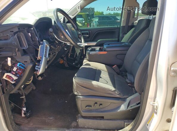 3GCUKREC2JG170389 2018 CHEVROLET SILVERADO Silver Widok wnętrza z przodu