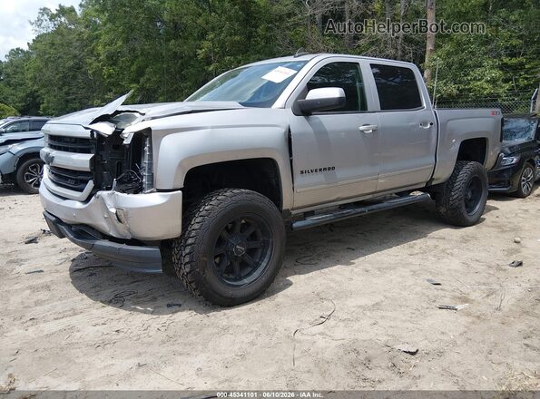3GCUKREC2JG570985 2018 CHEVROLET SILVERADO Silver Առջևի ձախ երեք քառորդ տեսարան