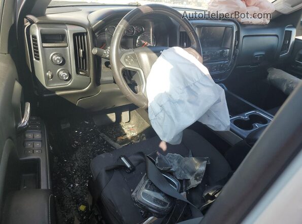 3GCUKREC3JG247030 2018 CHEVROLET SILVERADO White Vista del salpicadero