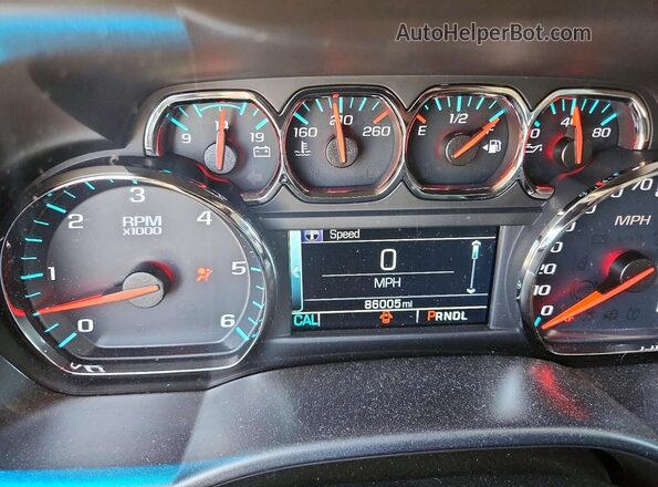 3GCUKREC3JG442917 2018 CHEVROLET SILVERADO Silver Widok zestawu wskaźników
