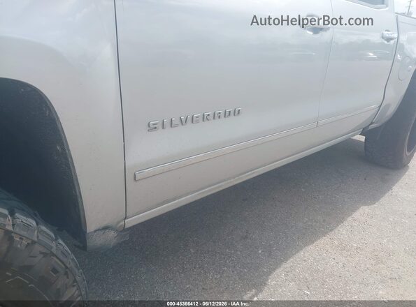 3GCUKREC4JG425849 2018 CHEVROLET SILVERADO Silver Widok z przodu