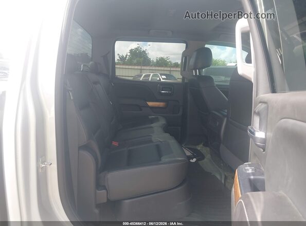 3GCUKREC4JG425849 2018 CHEVROLET SILVERADO Silver Widok naklejki z numerem VIN
