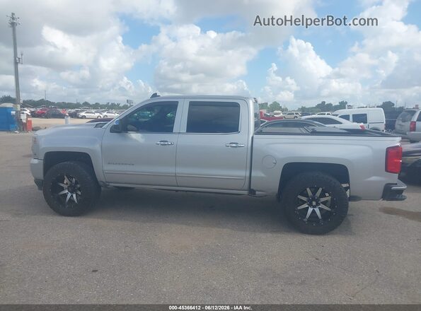 3GCUKREC4JG425849 2018 CHEVROLET SILVERADO Silver Widok wnętrza 360 stopni