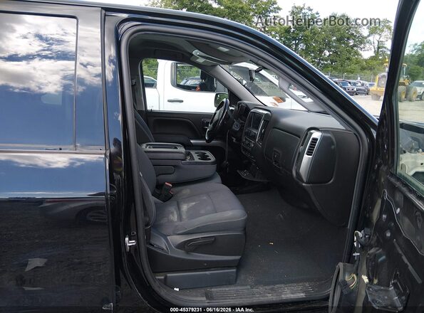 3GCUKREC6JG643937 2018 CHEVROLET SILVERADO Черный Вид салона спереди