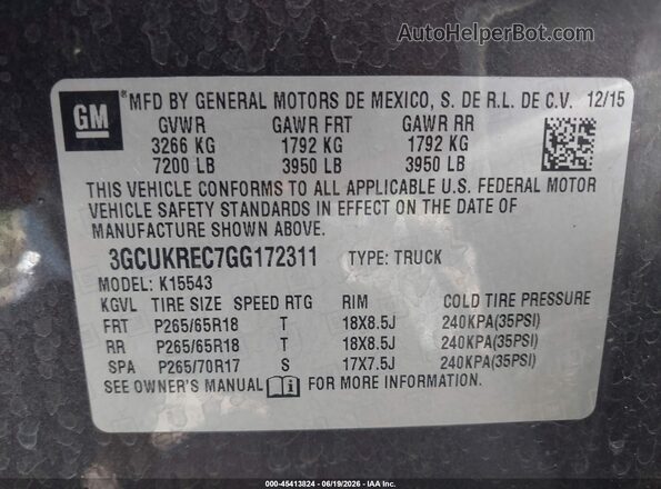 3GCUKREC7GG172311 2016 CHEVROLET SILVERADO Black Vista del compartimento del motor