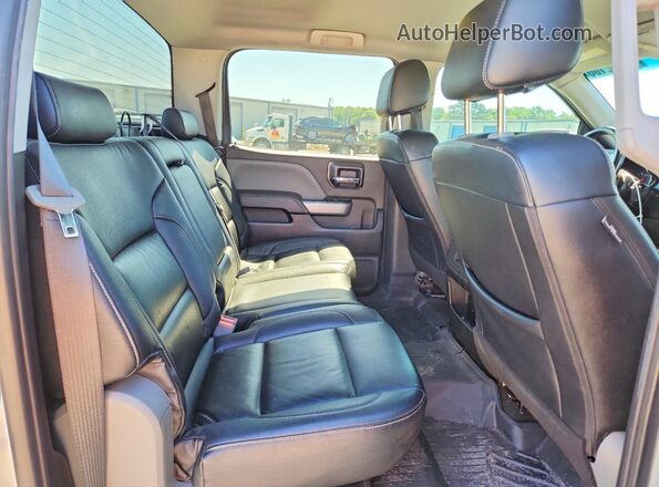 3GCUKREC9JG151015 2018 CHEVROLET SILVERADO Silver Вид задніх сидінь