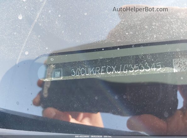 3GCUKRECXJG353345 2018 CHEVROLET SILVERADO Silver Engine compartment view