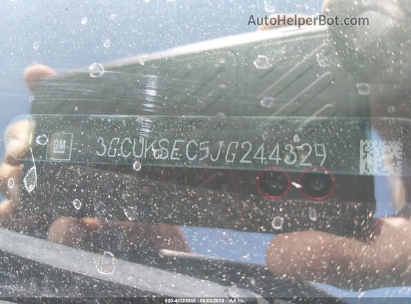 3GCUKSEC5JG244329 2018 CHEVROLET SILVERADO Black Vista del compartimento del motor