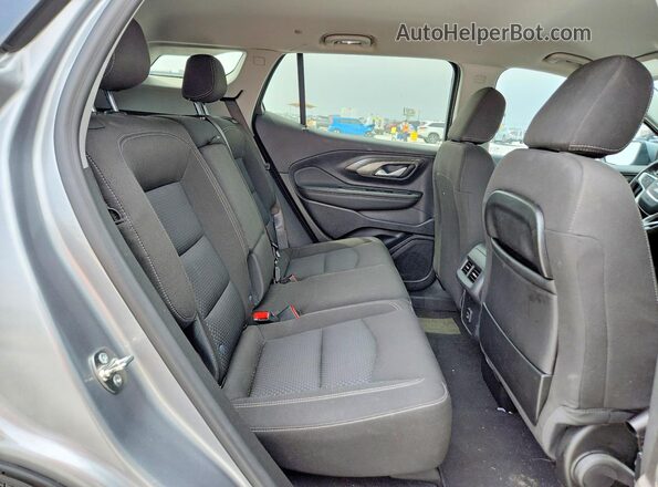 3GKALMEG2RL355667 2024 GMC TERRAIN Silver Vista interior trasera