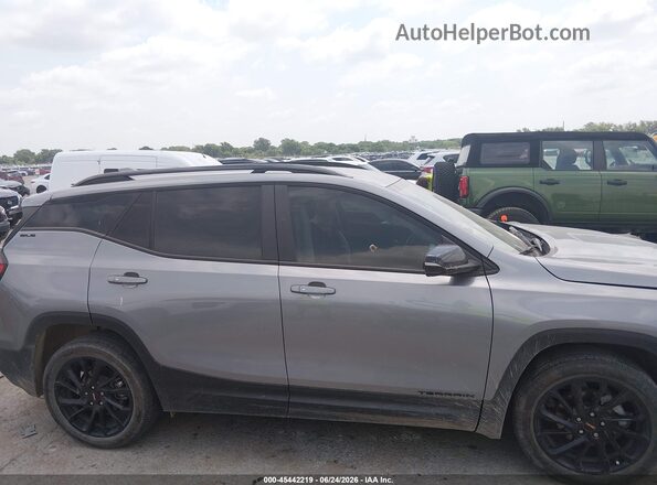 3GKALMEG5RL264148 2024 GMC TERRAIN Silver Widok zestawu wskaźników