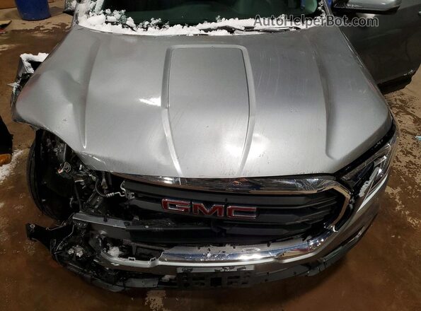 3GKALMEG7PL215238 2023 GMC TERRAIN Gray Widok komory silnika