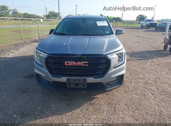 3GKALMEGXRL391462 2024 GMC TERRAIN Silver Widok wnętrza z tyłu