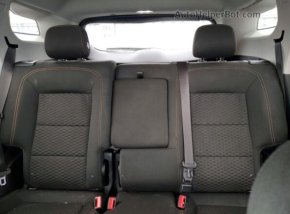 3GKALMEV0JL145586 2018 GMC TERRAIN White Հետևի նստատեղերի տեսք