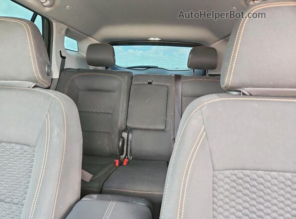 3GKALMEV1JL253036 2018 GMC TERRAIN Silver Vista de los asientos traseros